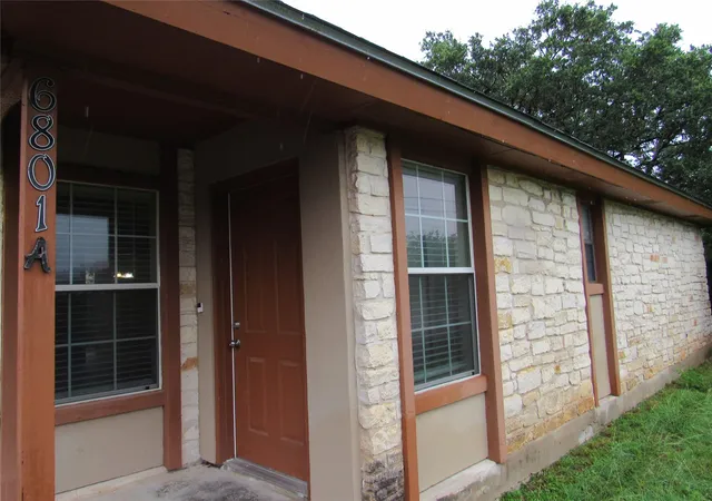 Photo 3 of House for sale at 6801 Kenosha Pass, Austin, TX 78749 | MLS# 1638407 | Listing updated on 2026-08-18