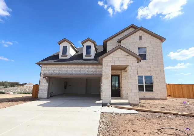 Photo 2 of Single family home for sale at 135 Pinky Varner Ct, Buda, TX 78610 | MLS# 5052685 | Listing updated on 2026-10-06