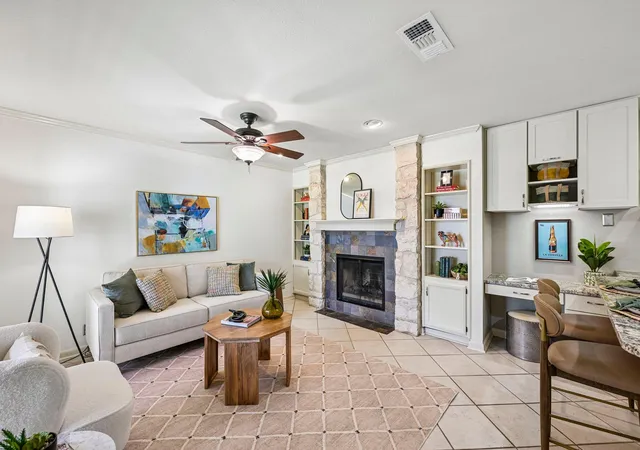 Photo 2 of Condo for sale at 2412 Enfield Rd #8, Austin, TX 78703 | MLS# 9623563 | Listing updated on 2026-09-25
