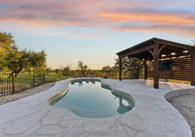 2nd image of 100 W Leaning Madrone Dr, Johnson City, TX 78636 | MLS# 7539745