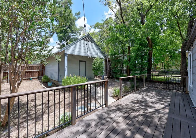 Photo 3 of Single family home for sale at 708 Keasbey St, Austin, TX 78751 | MLS# 6125418 | Listing updated on 2026-09-06