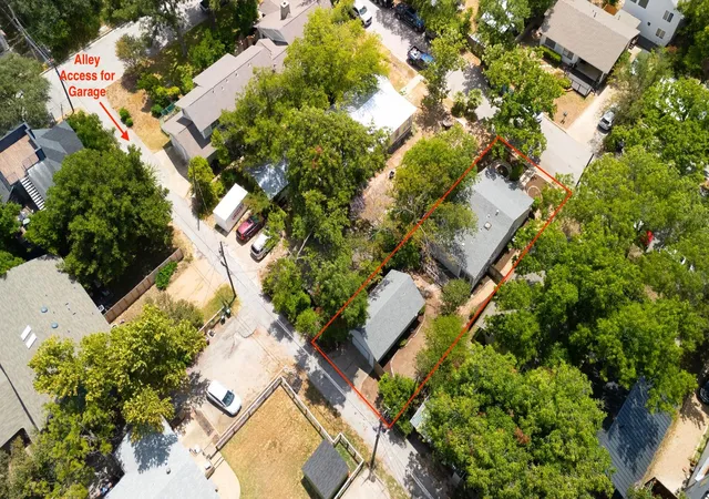 Photo 4 of Single family home for sale at 708 Keasbey St, Austin, TX 78751 | MLS# 6125418 | Listing updated on 2026-09-06