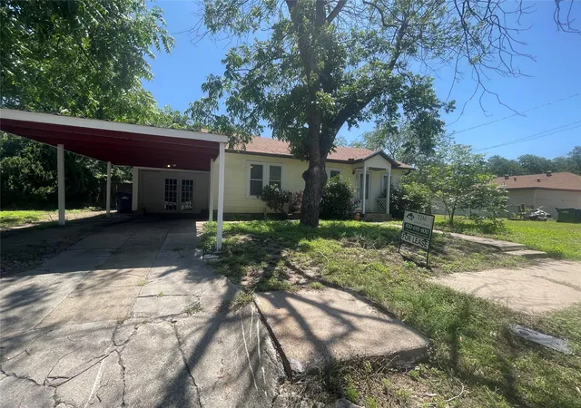 Single family home for sale at 607 N Main St, Burnet, TX 78611 | MLS# 9553092