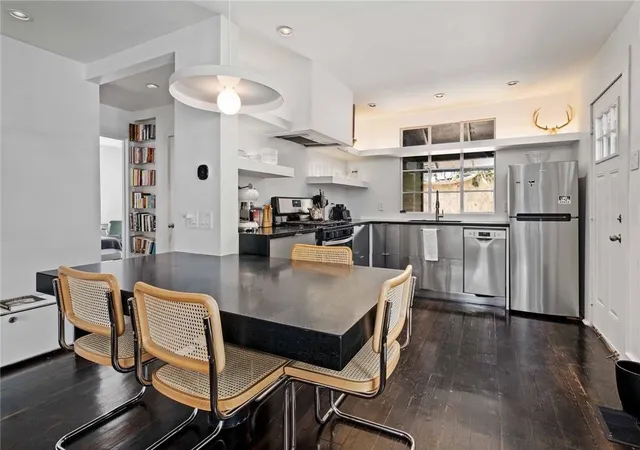2nd image of 503 E Live Oak St, Austin, TX 78704 | MLS# 3217308