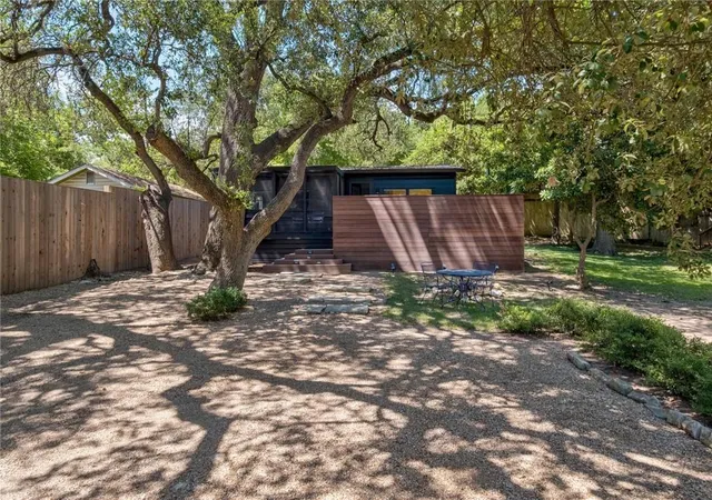 4th image of 503 E Live Oak St, Austin, TX 78704 | MLS# 3217308