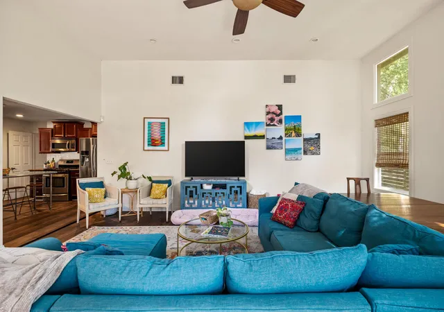 Photo 3 of Single family home for sale at 2500 W 12th Street, Austin, TX 78703 | MLS# 8762834 | Listing updated on 2026-10-04