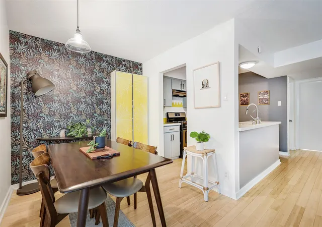 4th image of 2303 E Side Dr #201, Austin, TX 78704 | MLS# 5656315