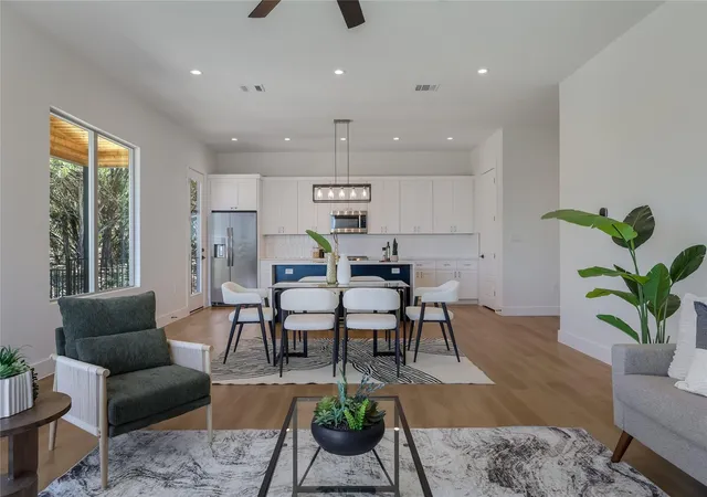 Photo 2 of Single family home for sale at 20202 Lincoln Cv, Lago Vista, TX 78645 | MLS# 2022882 | Listing updated on 2026-09-29