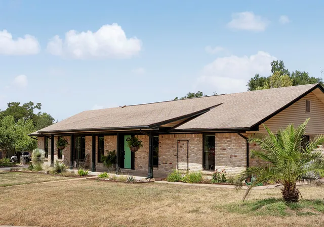 Photo 1 of Single family home for sale at 7200 Scenic Brk Dr, Austin, TX 78736 | MLS# 6949861 | Listing updated on 2026-08-19