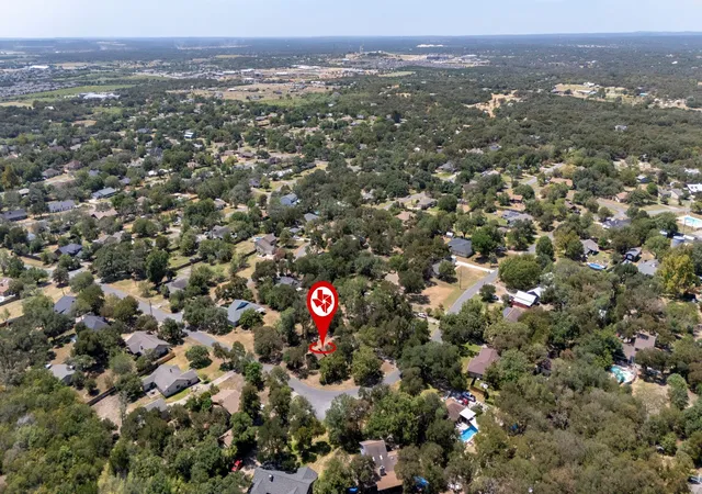 Photo 3 of Single family home for sale at 315 Caracara Dr, Buda, TX 78610 | MLS# 7303092 | Listing updated on 2026-10-01