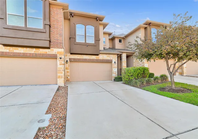 Townhouse for sale at 405 Rhetoric Way, Pflugerville, TX 78660 | MLS# 8851793