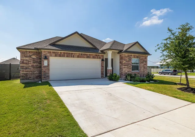 Photo 2 of Single family home for sale at 145 Blue Blaze Trl, Georgetown, TX 78628 | MLS# 2112124 | Listing updated on 2026-10-16