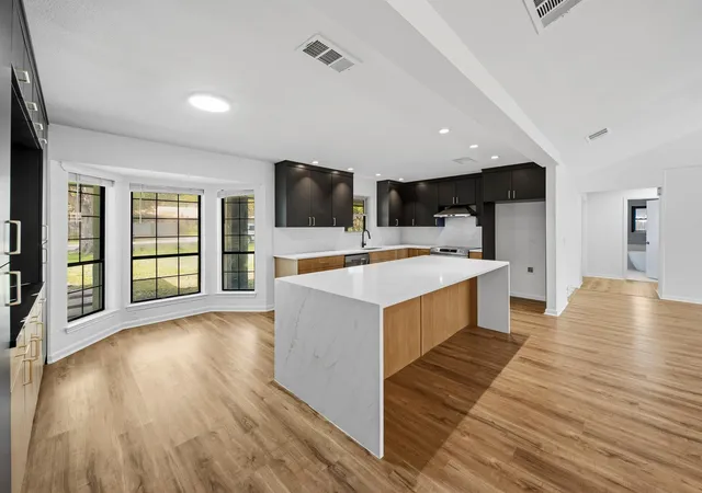 Photo 3 of Single family home for sale at 9009 Comburg Dr, Austin, TX 78748 | MLS# 5078221 | Listing updated on 2026-10-26