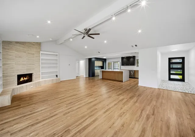 Photo 4 of Single family home for sale at 9009 Comburg Dr, Austin, TX 78748 | MLS# 5078221 | Listing updated on 2026-10-26
