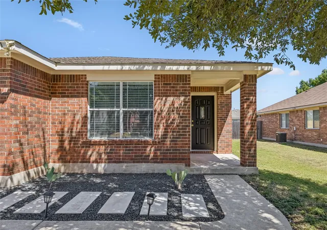 1st image of 505 Washington Square Dr, Leander, TX 78641 | MLS# 9975766