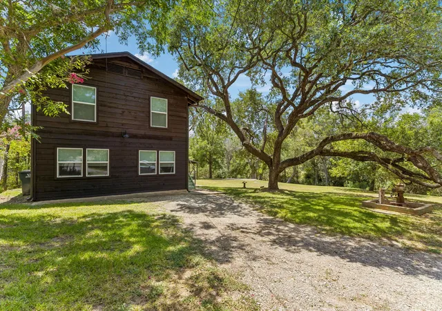 2nd image of 1600 Flite Acres Rd, Wimberley, TX 78676 | MLS# 9727302