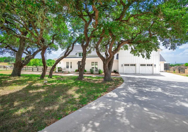 3rd image of 112 Roanoak Dr, Dripping Springs, TX 78620 | MLS# 8289207