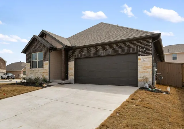 Photo 3 of Sale Pending at 1924 Davee Pl, Georgetown, TX 78633 | MLS# 6573395 | Listing updated on 2026-08-30