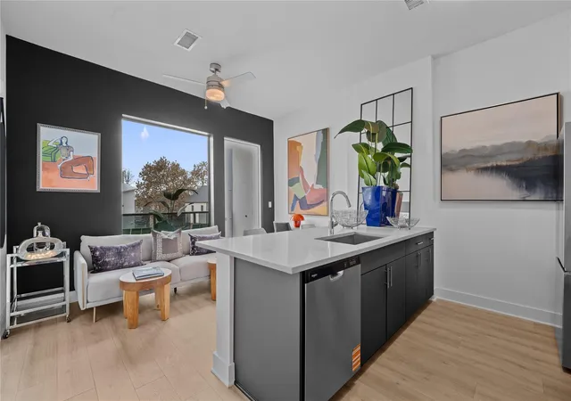 3rd image of 3900 Berkman Dr #217, Austin, TX 78723 | MLS# 4538051