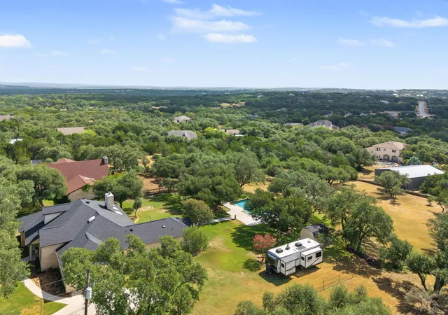 4th image of 607 Bending Oak Dr, Dripping Springs, TX 78620 | MLS# 8720523