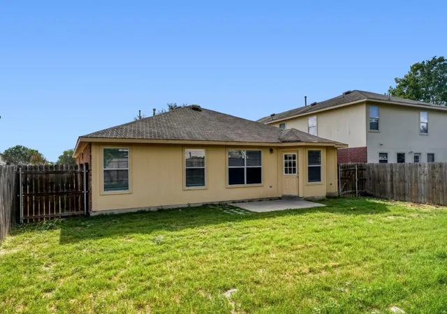 29th image of 211 Remington Run, Bastrop, TX 78602 | MLS# 2781739