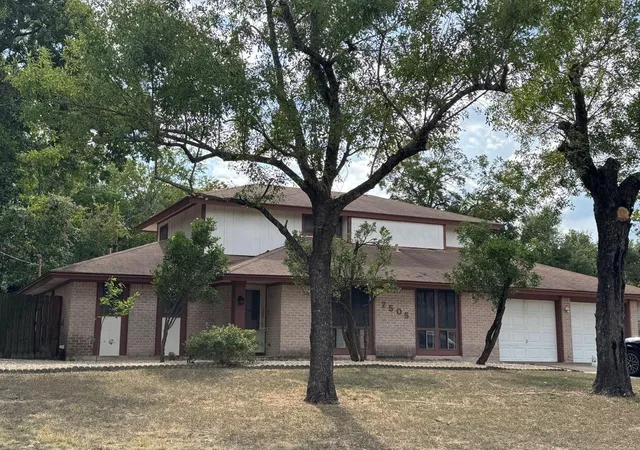 Single family home for sale at 7505 Hl Meadow Cir, Austin, TX 78736 | MLS# 7193978