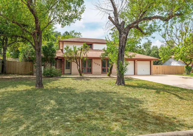 Photo 1 of Single family home for sale at 7505 Hl Meadow Cir, Austin, TX 78736 | MLS# 7193978 | Listing updated on 2026-09-26