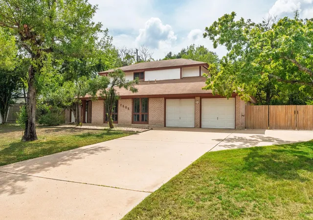 Photo 2 of Single family home for sale at 7505 Hl Meadow Cir, Austin, TX 78736 | MLS# 7193978 | Listing updated on 2026-09-26