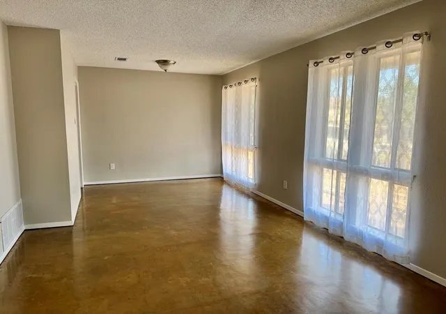 Photo 4 of Single family home for sale at 7505 Hl Meadow Cir, Austin, TX 78736 | MLS# 7193978 | Listing updated on 2026-09-17