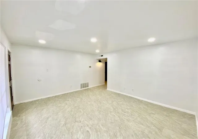 Photo 3 of Condo for sale at 6910 Hart Ln #403, Austin, TX 78731 | MLS# 7264994 | Listing updated on 2026-08-21