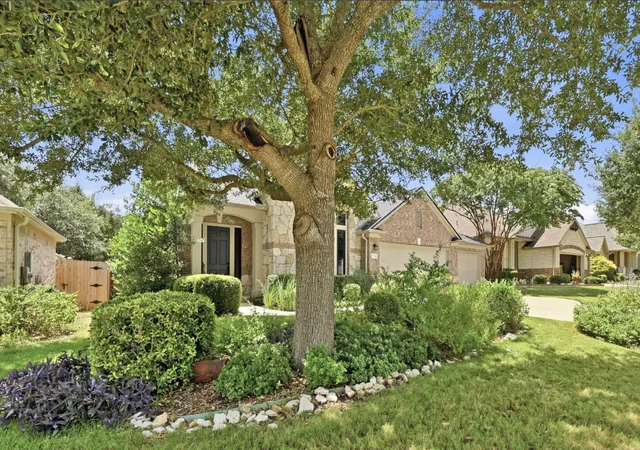2nd image of 352 Wild Rose Dr, Austin, TX 78737 | MLS# 3416837