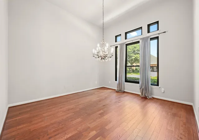 4th image of 352 Wild Rose Dr, Austin, TX 78737 | MLS# 3416837