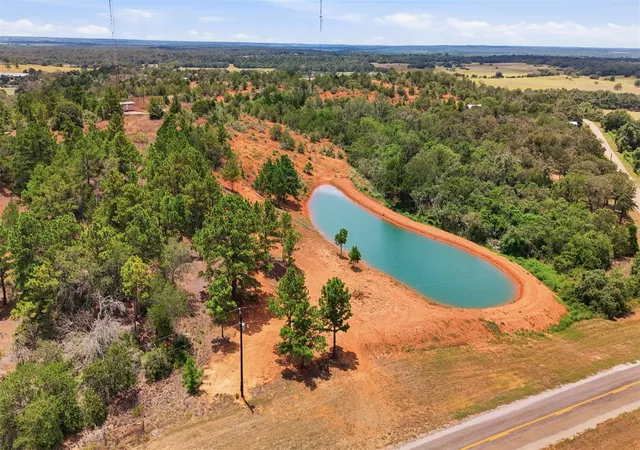1st image of 22187 Interstate 10, Luling, TX 78648 | MLS# 6428171