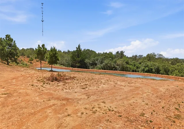 4th image of 22187 Interstate 10, Luling, TX 78648 | MLS# 6428171