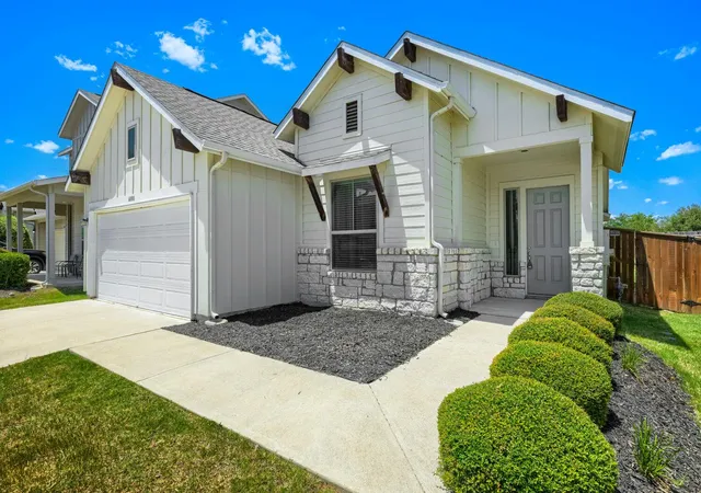 Photo 2 of Single family home for sale at 6000 Gerard Dr, Austin, TX 78744 | MLS# 5509431 | Listing updated on 2026-08-19