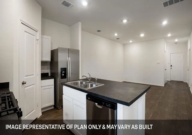 2nd image of 142 Harrison Crossing #B, Kyle, TX 78640 | MLS# 2043362