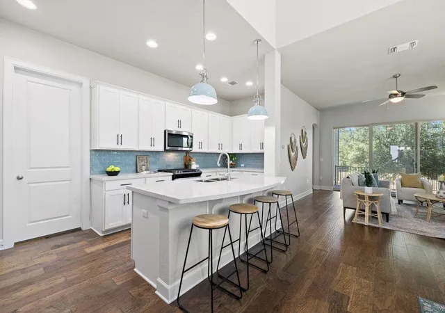 4th image of 5820 Harper Park Dr #43, Austin, TX 78735 | MLS# 1552290