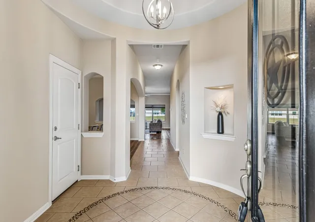 4th image of 100 S Buckboard St, Liberty Hill, TX 78642 | MLS# 3357810