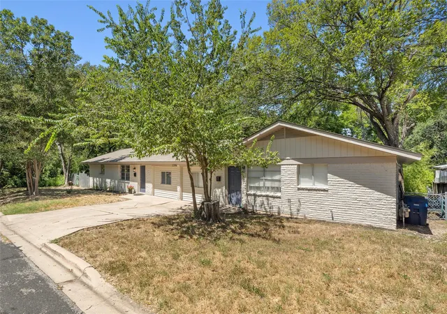 31st image of 2206 Alta Vista Ave, Austin, TX 78704 | MLS# 1870503