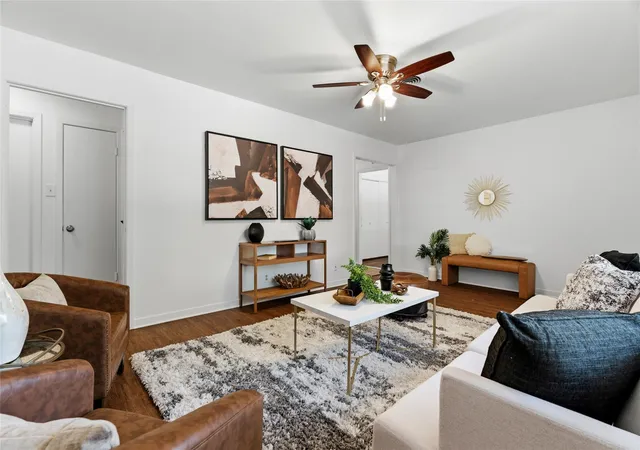 4th image of 2206 Alta Vista Ave, Austin, TX 78704 | MLS# 1870503