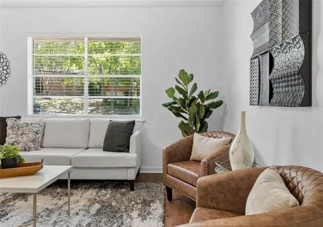 5th image of 2206 Alta Vista Ave, Austin, TX 78704 | MLS# 1870503