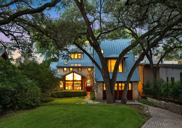 36th image of 2905 Westlake Cv, Austin, TX 78746 | MLS# 7317883