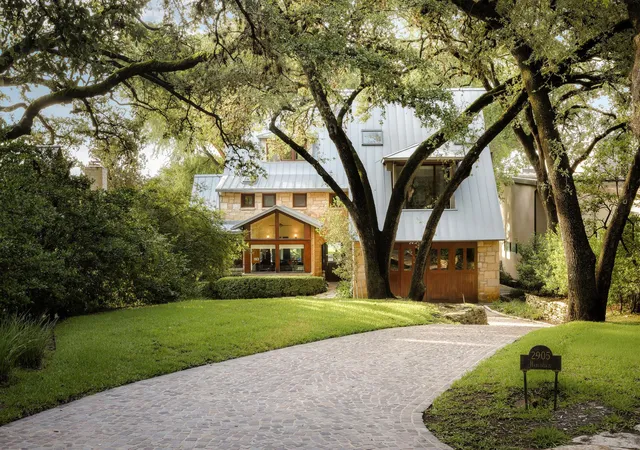 Photo 4 of Single family home for sale at 2905 Westlake Cv, Austin, TX 78746 | MLS# 7317883 | Listing updated on 2026-10-05