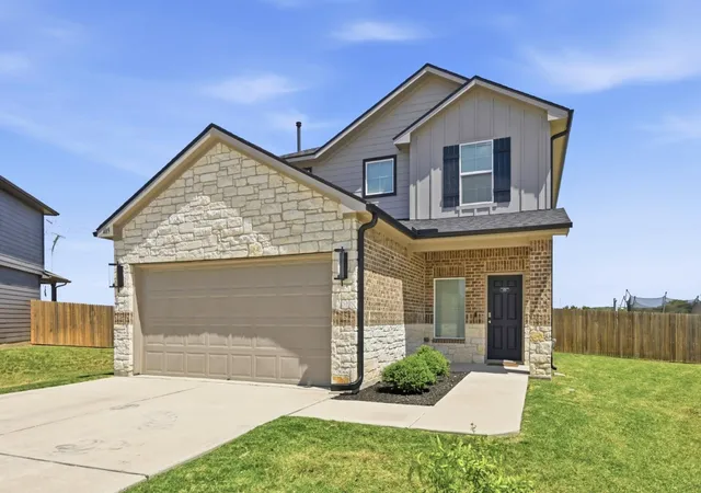 2nd image of 405 W Andover Ln, Kyle, TX 78640 | MLS# 2842161