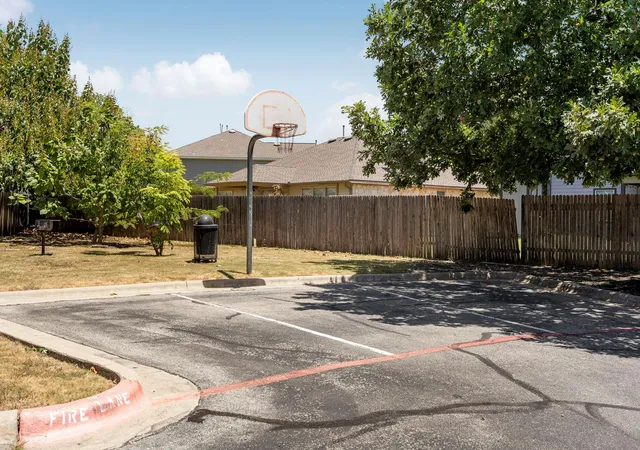 36th image of 18916 Alnwick Castle Dr, Pflugerville, TX 78660 | MLS# 4140055