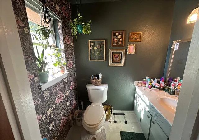 5th image of 817 N Harris St, Giddings, TX 78942 | MLS# 7044161