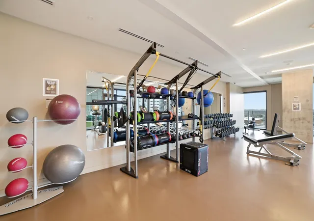 36th image of 48 East Ave #1301, Austin, TX 78701 | MLS# 1073990