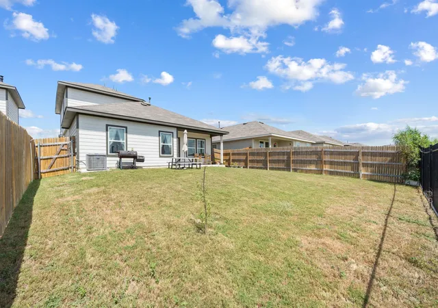 35th image of 917 Lake Sweetwater Ln, Buda, TX 78610 | MLS# 4126855