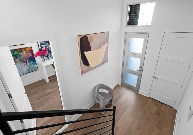 Photo 2 of Sale Pending at 3820 Berkman Dr, Austin, TX 78723 | MLS# 2545489 | Listing updated on 2026-09-03