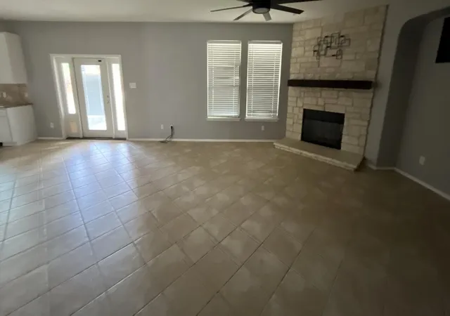 Photo 3 of Single family home for sale at 913 Water Hyacinth Loop, Leander, TX 78641 | MLS# 4966967 | Listing updated on 2026-09-28
